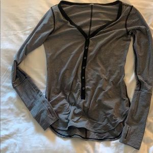 Lululemon long sleeve shirt
